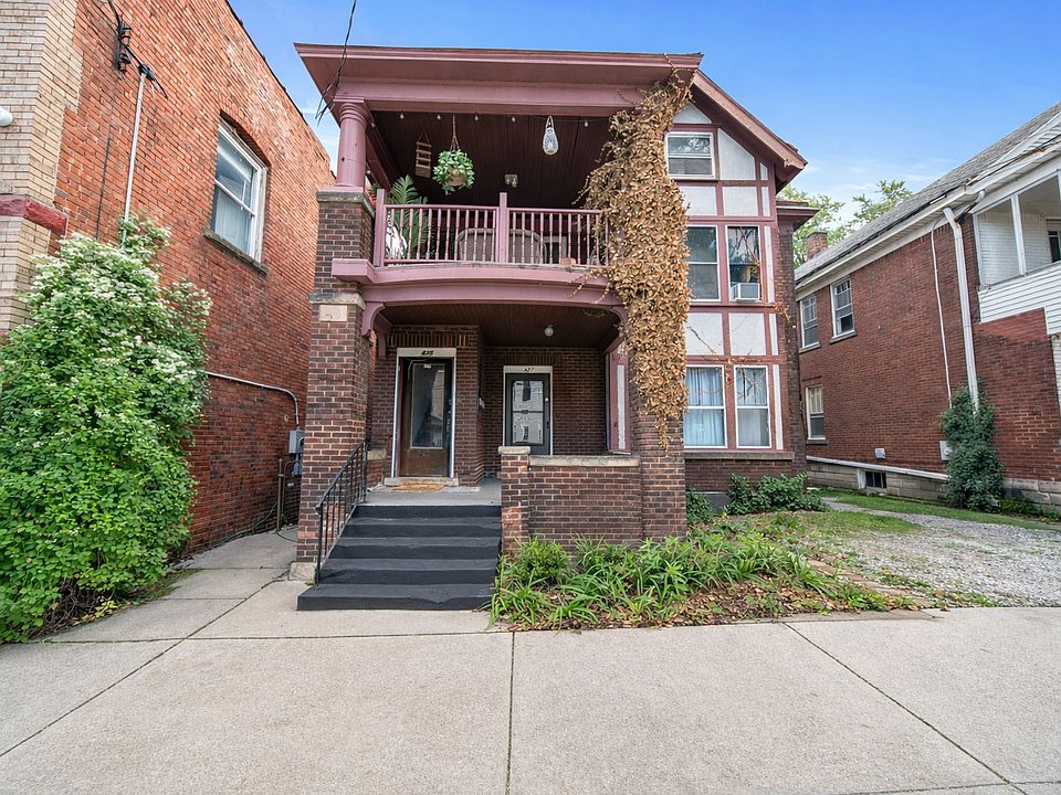 1st image of 425-27 W 8th St #425