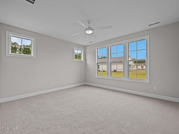 4th image of 1004 Exeter Place