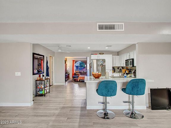 4th image of 3223 W Potter Drive