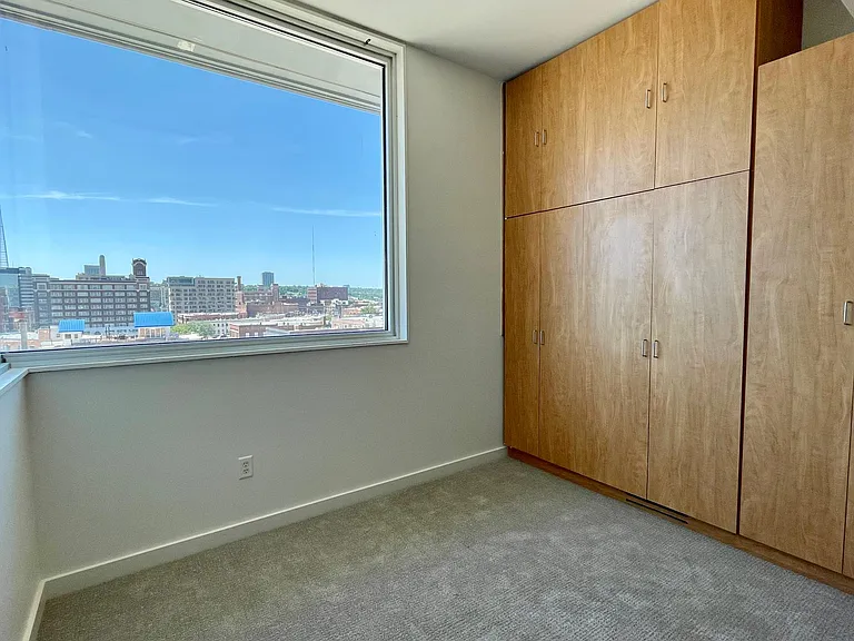 1803 Wyandotte St #307 — Photo 10