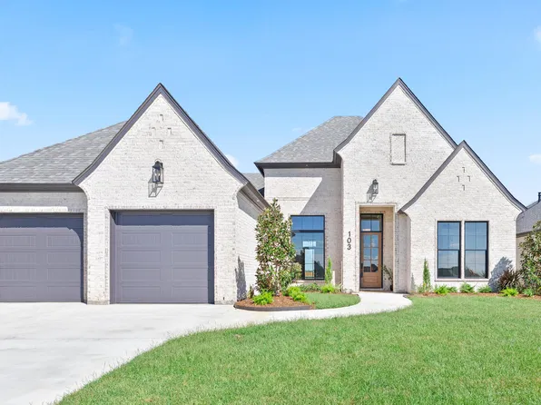 103 Summit Heights Dr, Youngsville, LA 70592