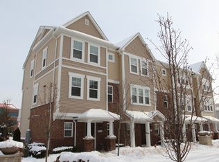 3090 Kilmer Dr, Troy, MI 48083