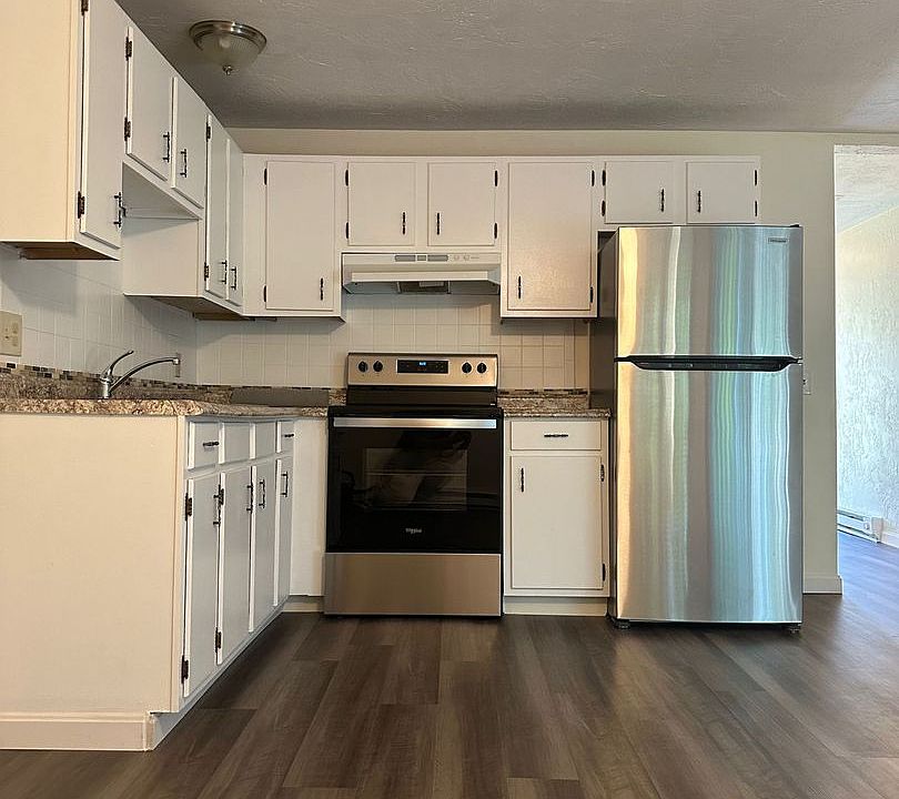 1st image of 5 Town Beach Rd #32