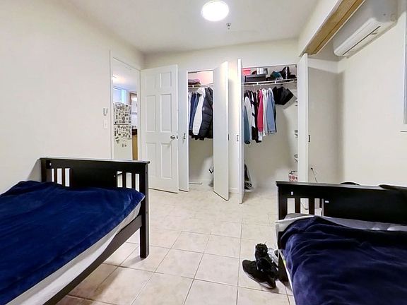 3rd image of 3042 Brighton 5th St APT 1