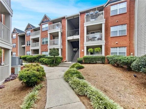 2043 Chastain Park Ct NE, Atlanta, GA 30342