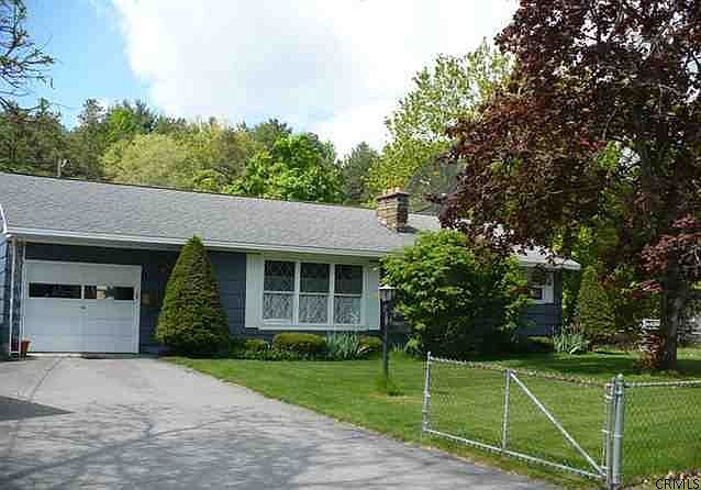 1st image of 20 Terry Dr