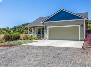 460 N 8th St, Monroe, OR 97456