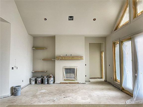 4th image of 15932 Positano Dr