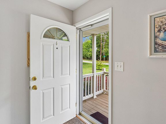 3rd image of 7056 Bembe Beach Rd