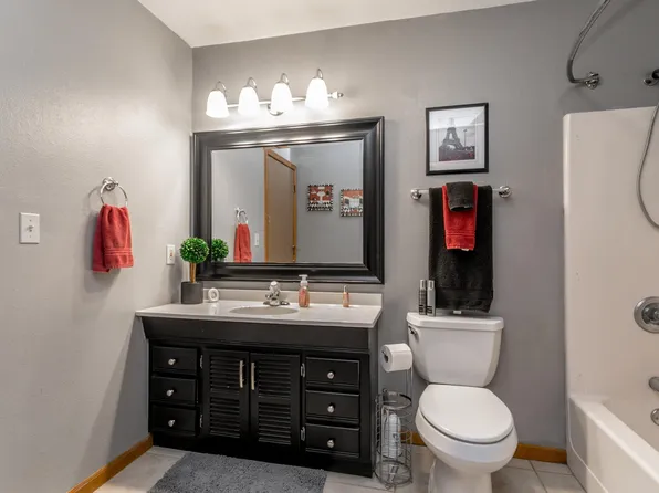 4300 W Brookview Ter, Columbia, MO 65203