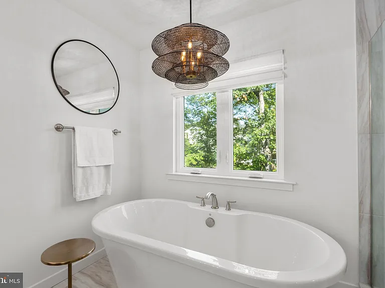 15 Grove Ln — Photo 28