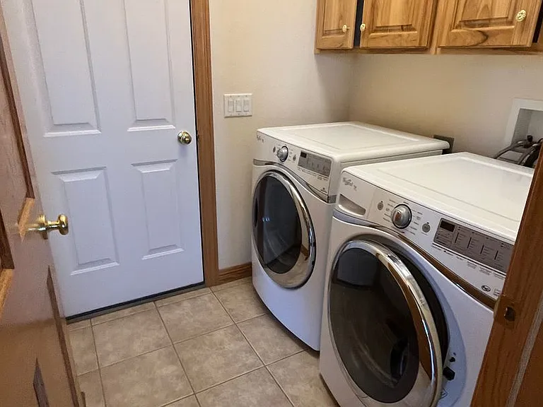1124 Alta Vista Dr — Photo 13