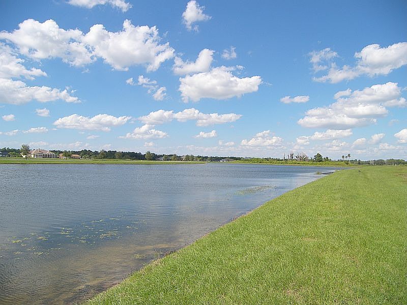 2nd image of 5511 Lake Paddock Cir