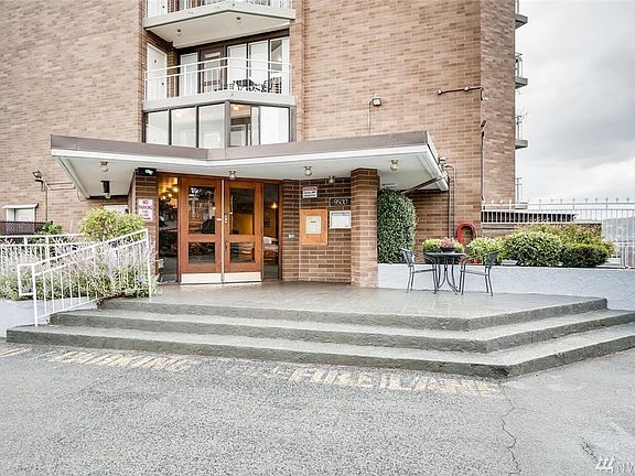 3rd image of 9500 Rainier Ave S APT 402