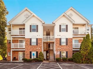 450 Benton Dr APT C, Saint Peters, MO 63376