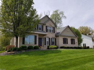 1200 Morningview Dr, Tallmadge, OH 44278