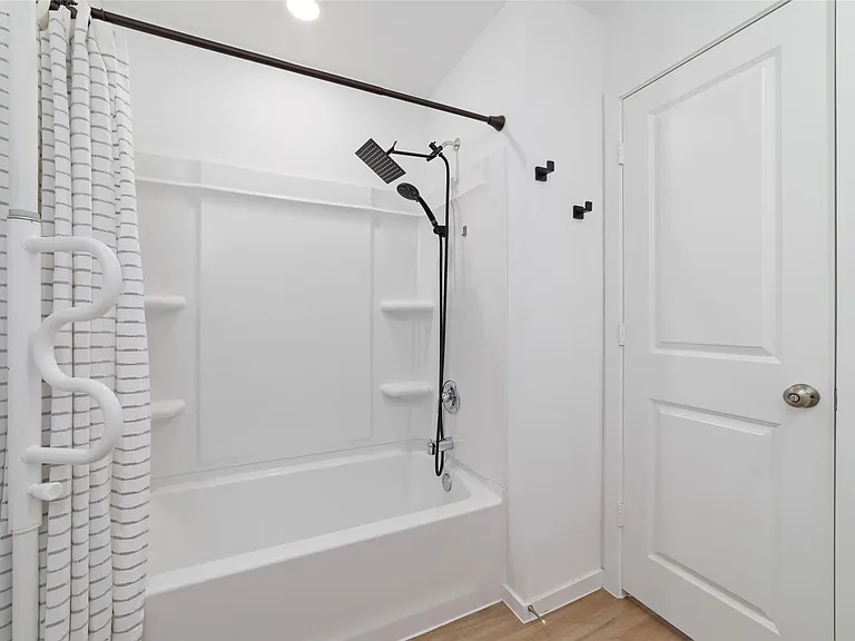 17935 Becker Landing Dr — Photo 8