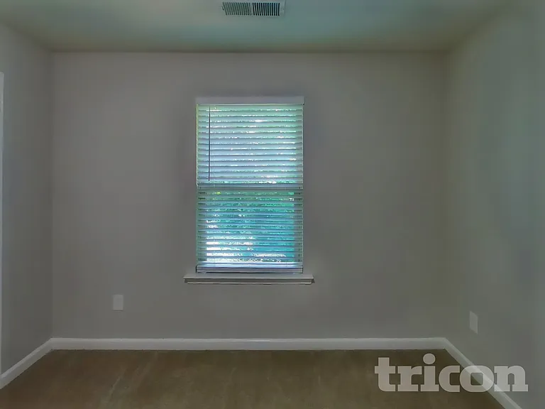 121 Southwind Cir — Photo 10
