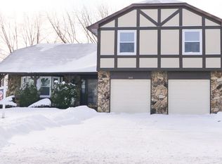 1625 Westbury Dr, Hoffman Estates, IL 60192