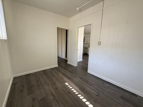 5th image of 330 Sierra St APT E