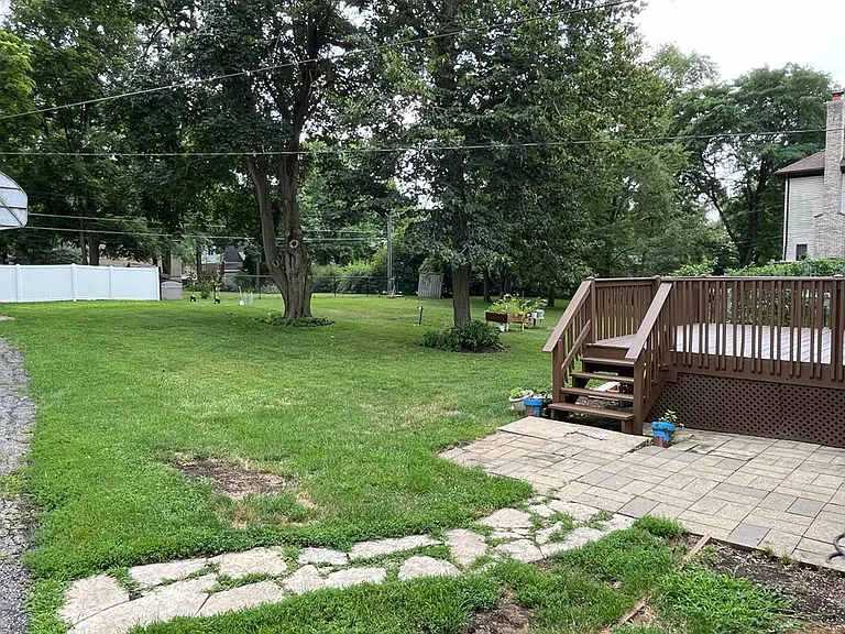 127 S Forest Ave — Photo 16