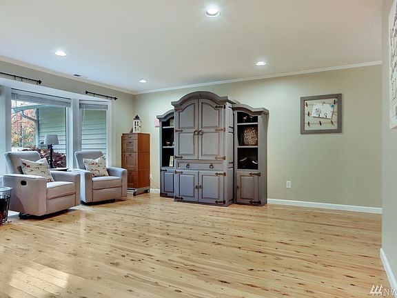 3rd image of 7423 242nd Avenue Ct E