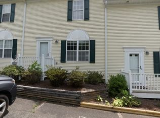 1067 19th St NE APT D, Hickory, NC 28601