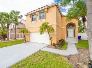 724 NW 155th Ter, Pembroke Pines, FL 33028
