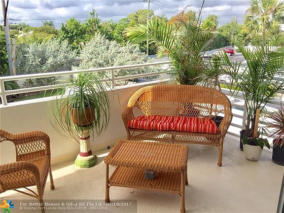 5th image of 888 Intracoastal Dr APT 2G