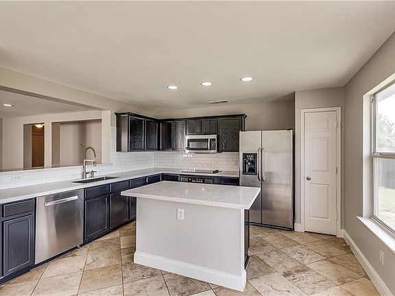 2nd image of 7129 Bountiful Grove Dr