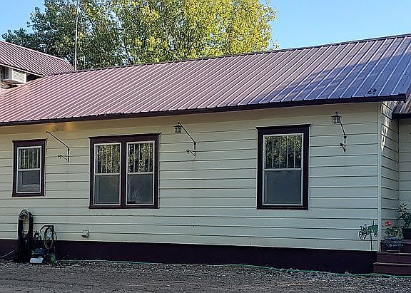 5th image of 13695 SW 130th St