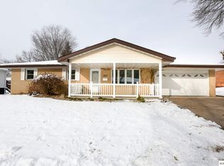 1887 Carter Rd, Dubuque, IA 52001