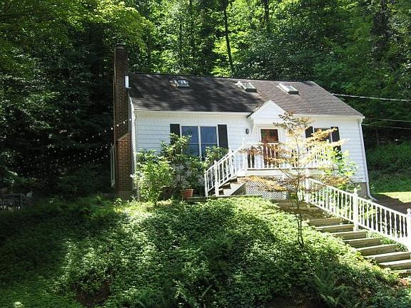 2nd image of 51 Clifton Blvd
