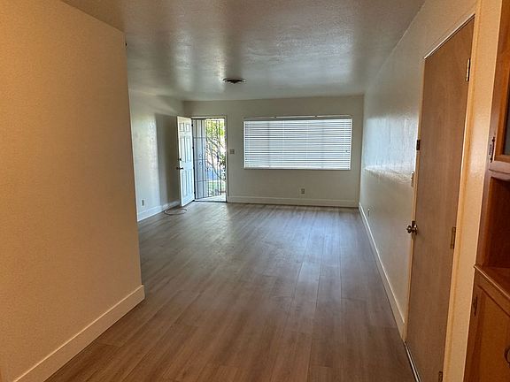 4th image of 1210 S Watson St #2B-1BA-858SQFT