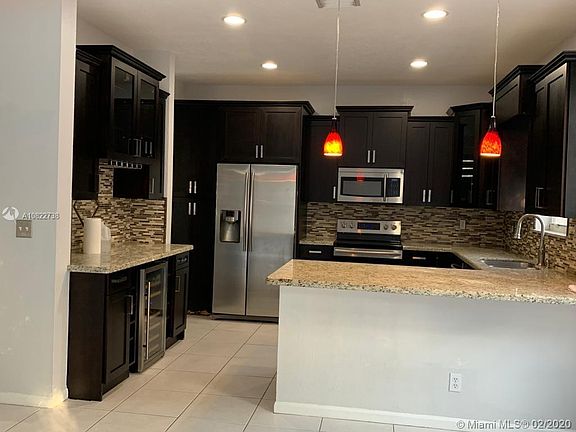 4th image of 17378 SW 20th Ct