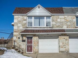 793 Hill Rd, Philadelphia, PA 19128