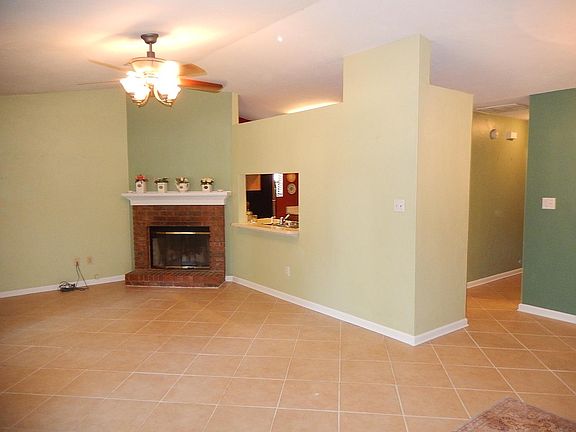 4th image of 2718 Via Milano Ave #A