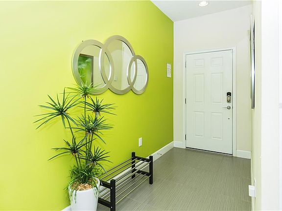 5th image of 1525 Retreat Cir