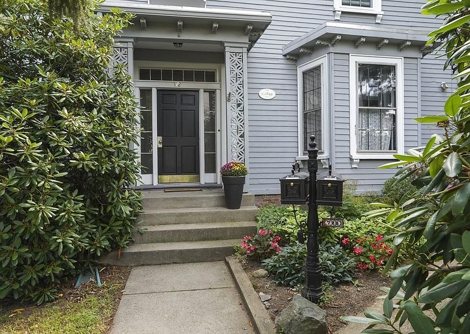 2nd image of 72 Jewett St #2