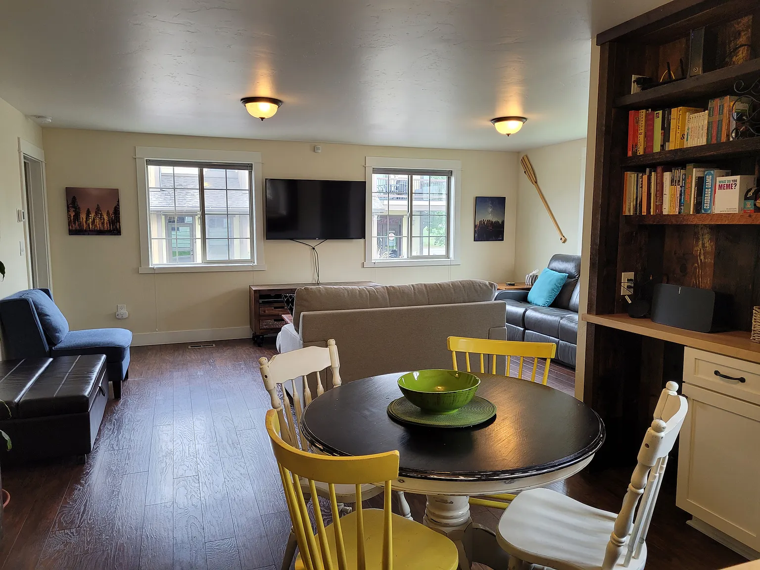 2 bed, 950 sqft, $2,700 — Photo 4