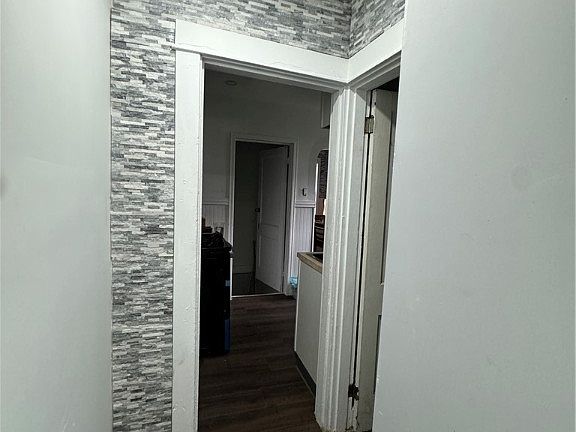 5th image of 738 Osmond Ave #736