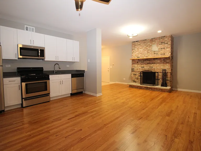 617 W Drummond Pl #GCW — Photo 4