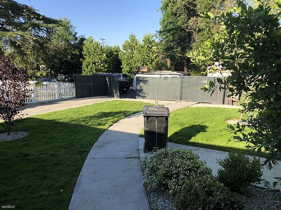 EBBF7A98-9676-42F8-B876-0893E48081A0