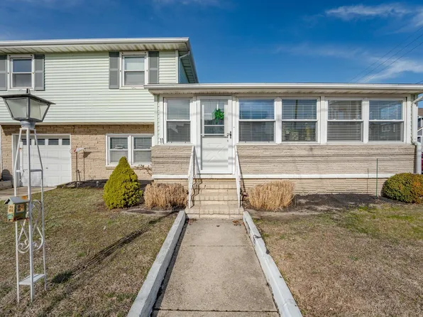 11 E 7th St, Ocean City, NJ 08226