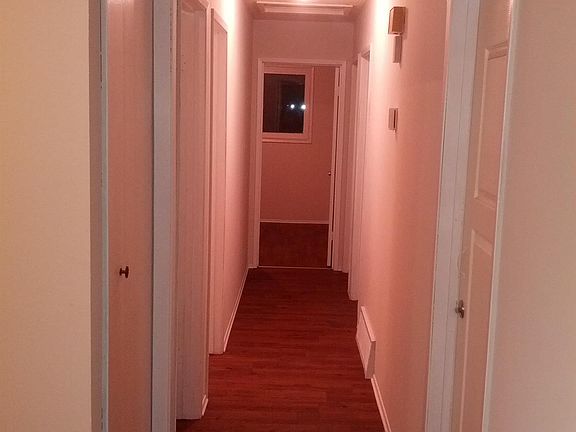 4th image of 10219 155th St NW