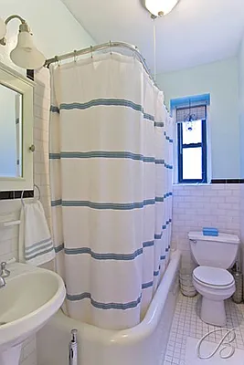 Sold by Bellmarc Realty | media 1