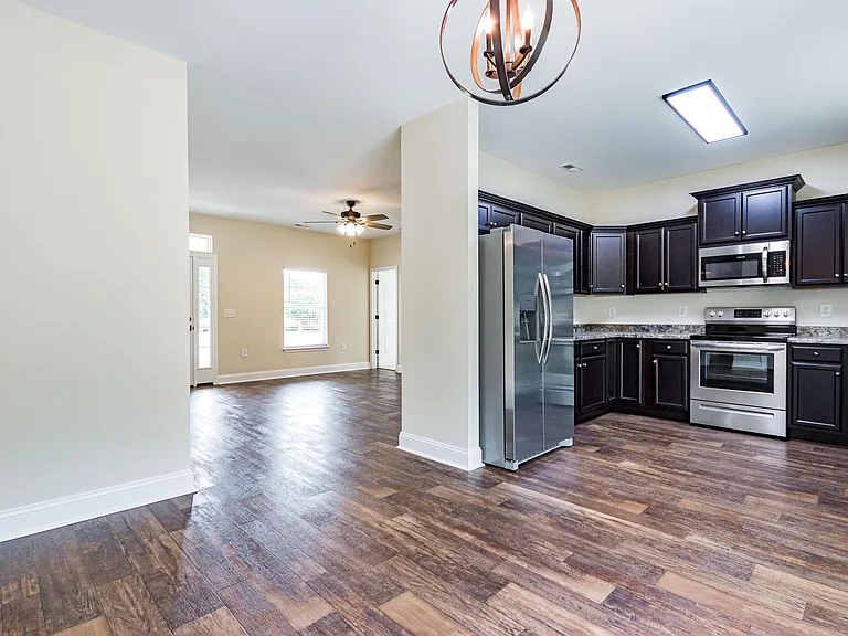 Kitchen / view to living room
