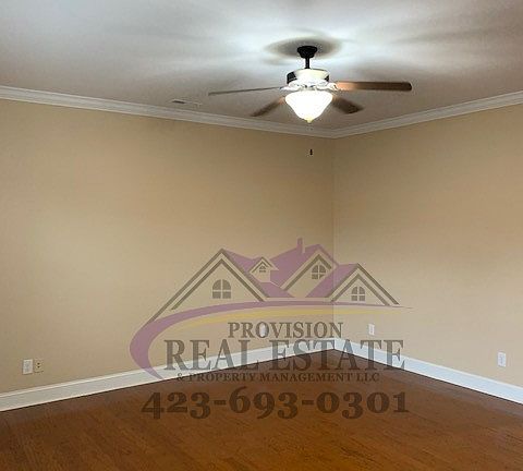 2nd image of 1715 Stonebriar Dr NE