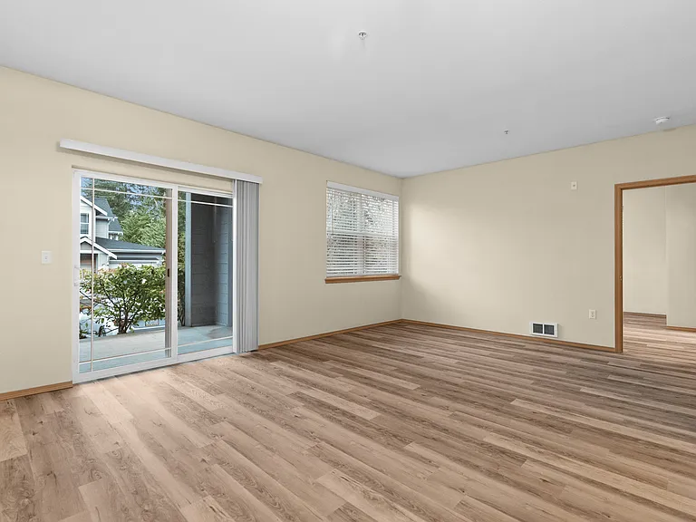 2 Bed 2 Bath Deluxe w/ Garage - 1174 Sq Ft 2 Bed 2 Bath Deluxe w/ Garage - 1174 Sq Ft
