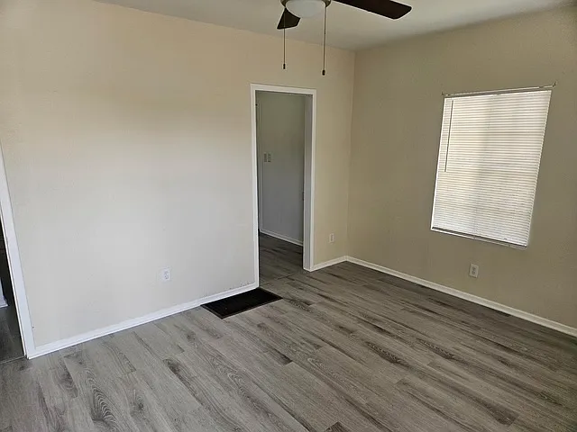 1341 Termino Ave #1341A — Photo 5